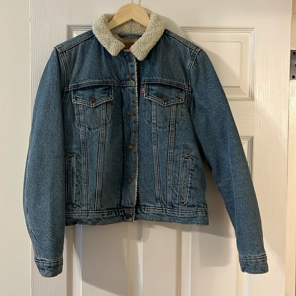 Levi shearling Jean jacket